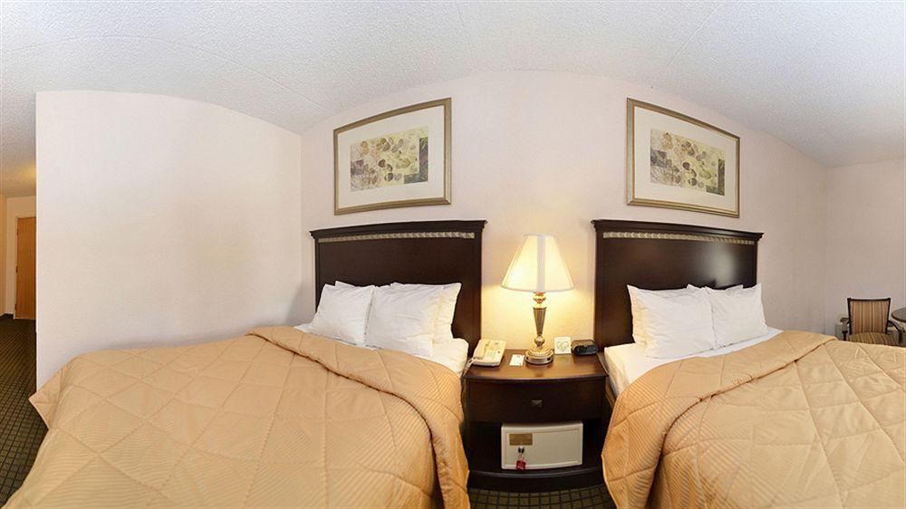Comfort Inn & Suites Rochelle - Dekalb Eksteriør billede