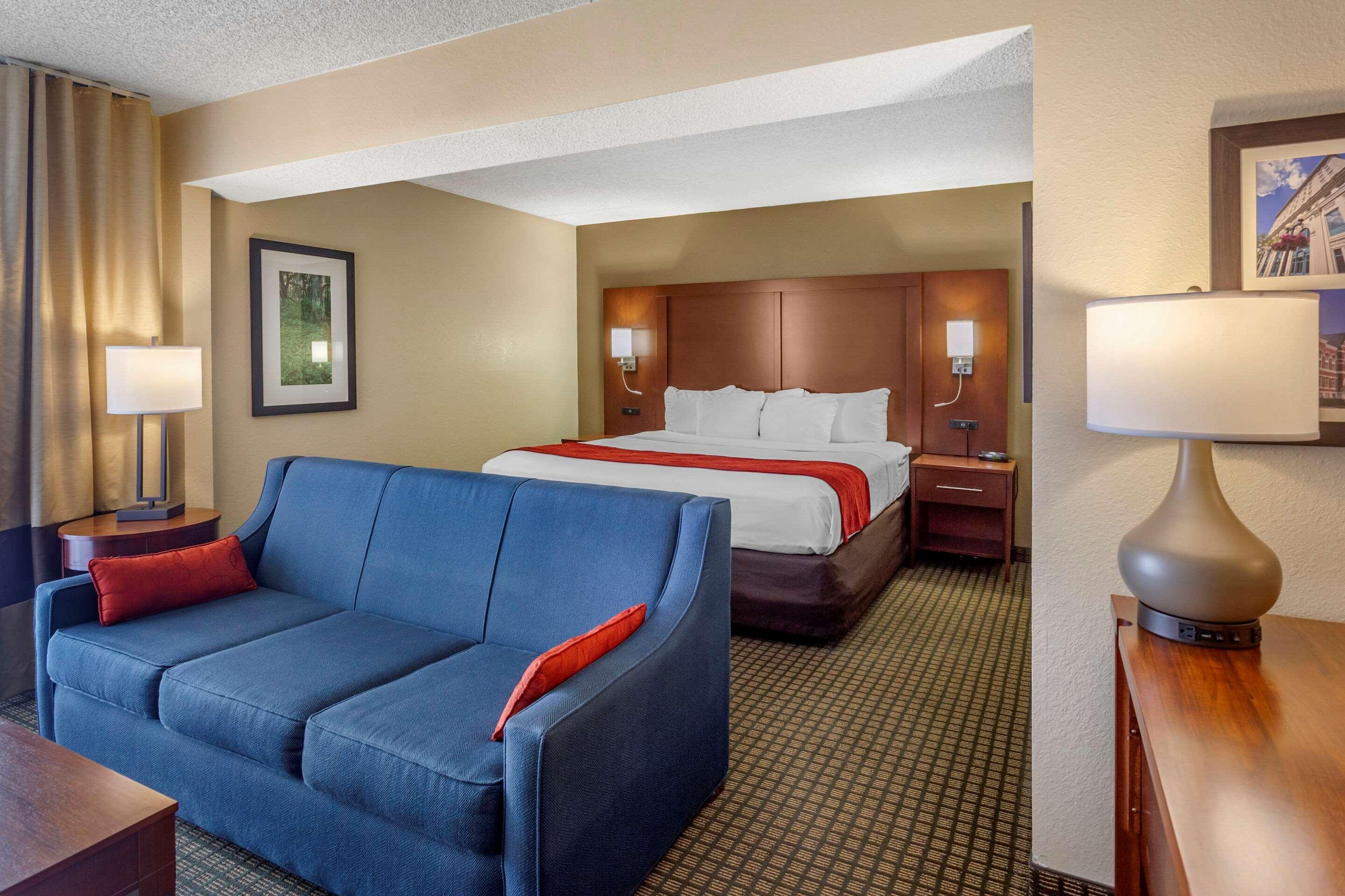 Comfort Inn & Suites Rochelle - Dekalb Eksteriør billede