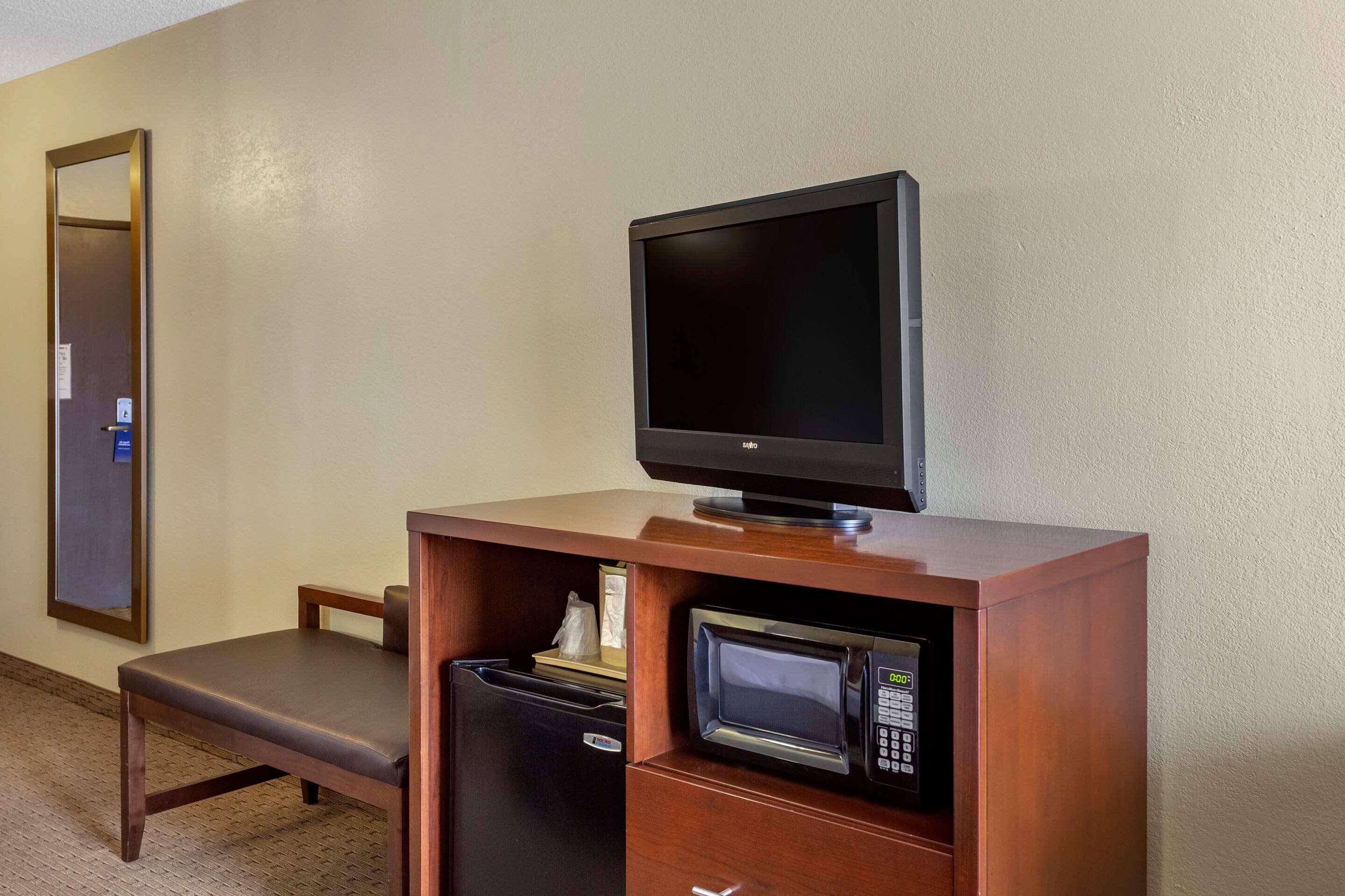 Comfort Inn & Suites Rochelle - Dekalb Eksteriør billede
