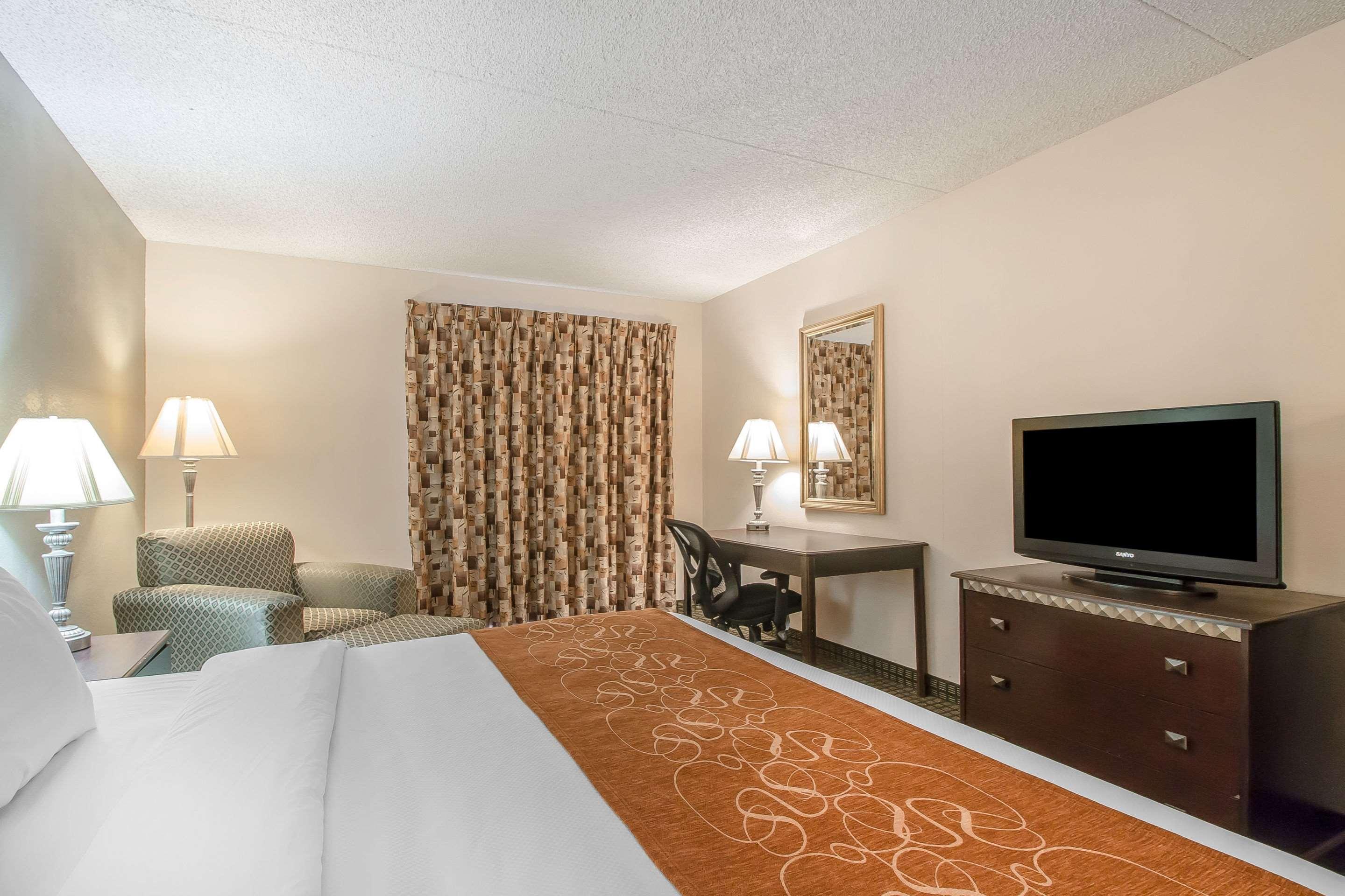 Comfort Inn & Suites Rochelle - Dekalb Eksteriør billede