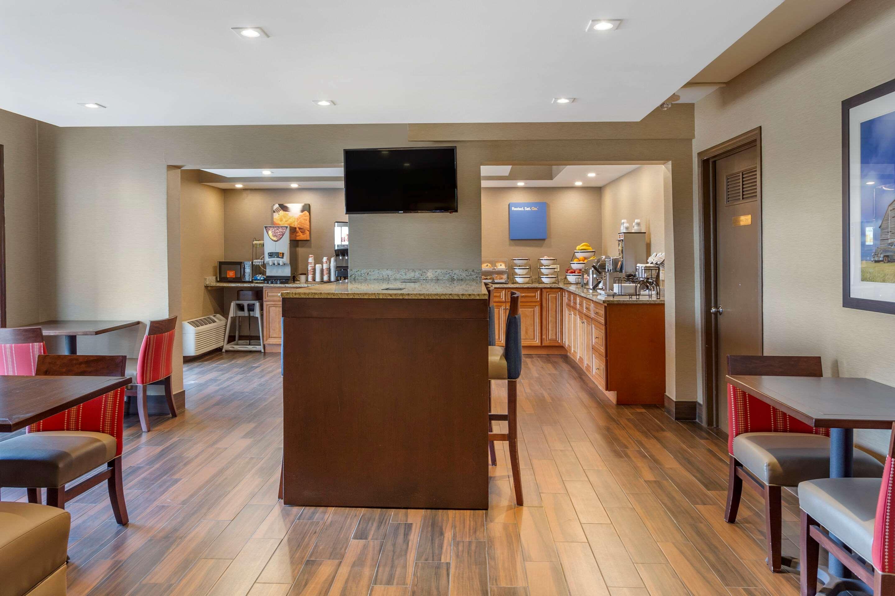 Comfort Inn & Suites Rochelle - Dekalb Eksteriør billede