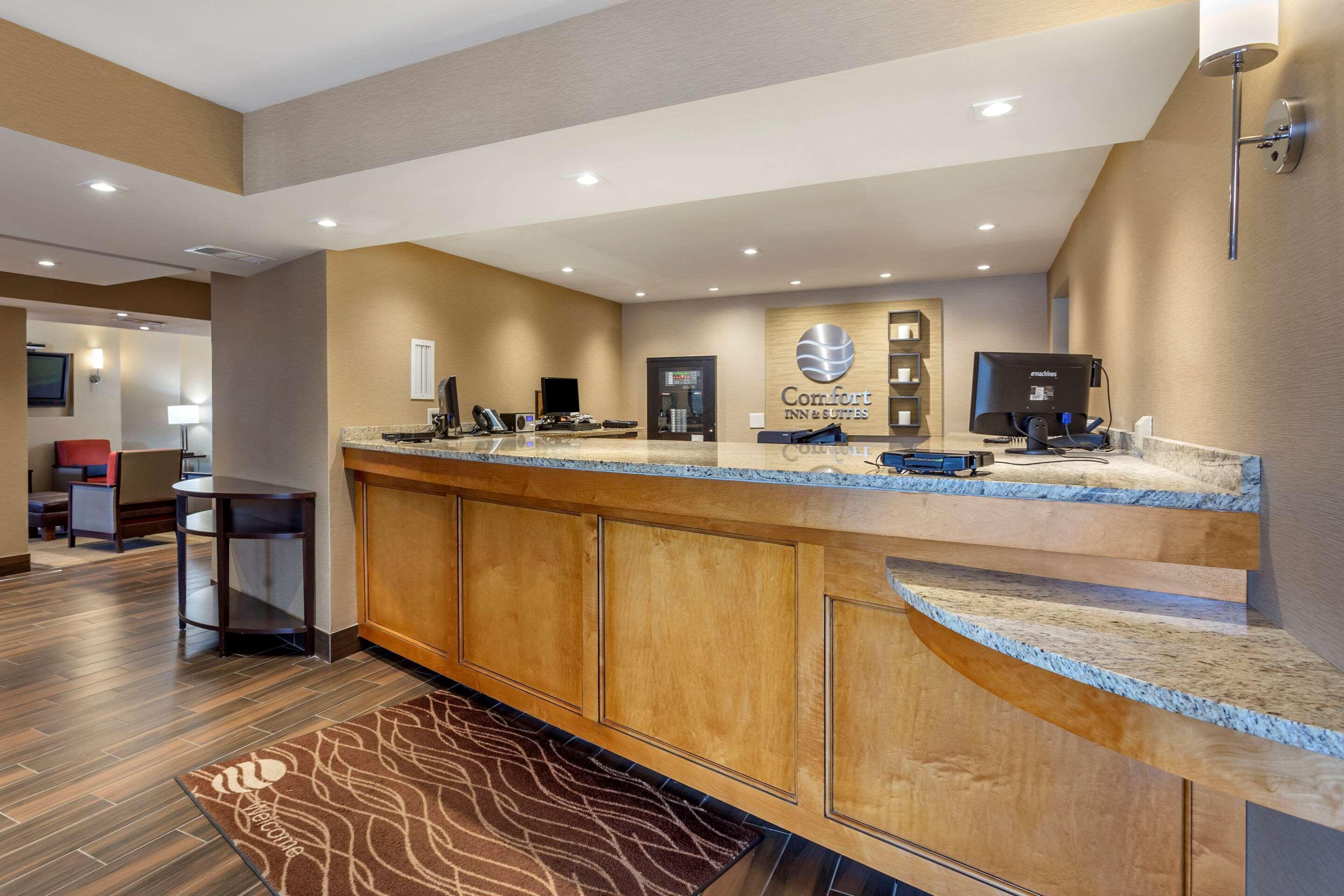 Comfort Inn & Suites Rochelle - Dekalb Eksteriør billede