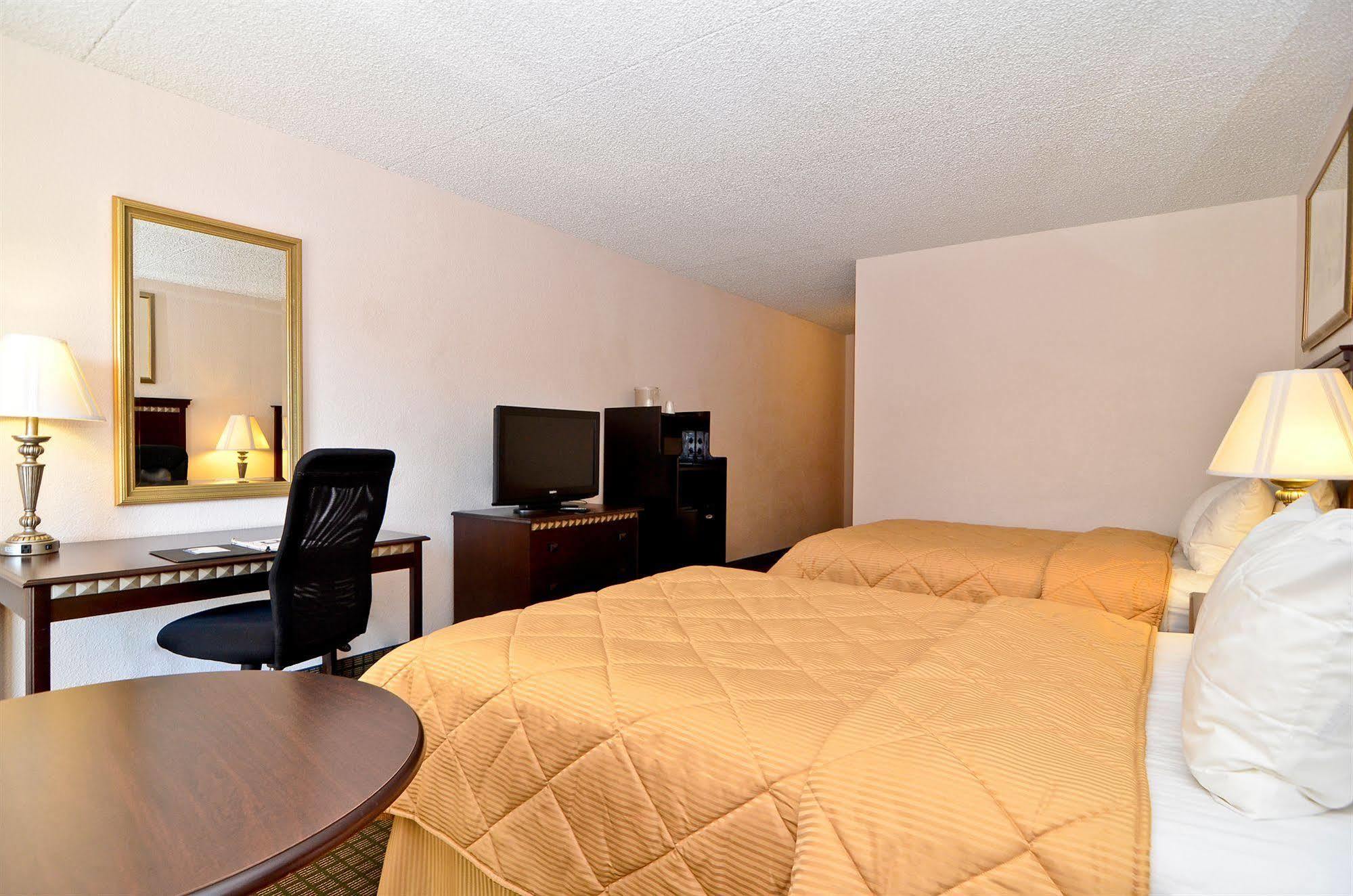 Comfort Inn & Suites Rochelle - Dekalb Eksteriør billede